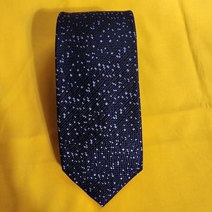 Vintge Zianni Tie, 100% silk.  Black with light blue, 60x3.5 in